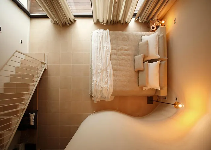 Lantgård Opera 02 *